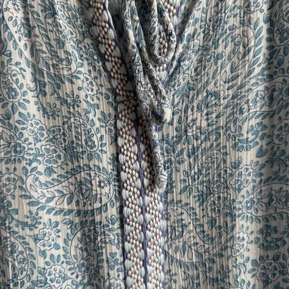 Patrons of Peace Blue Paisley Sleeveless Top – Size Large, Boho Peplum, Slight C - Picture 5 of 9